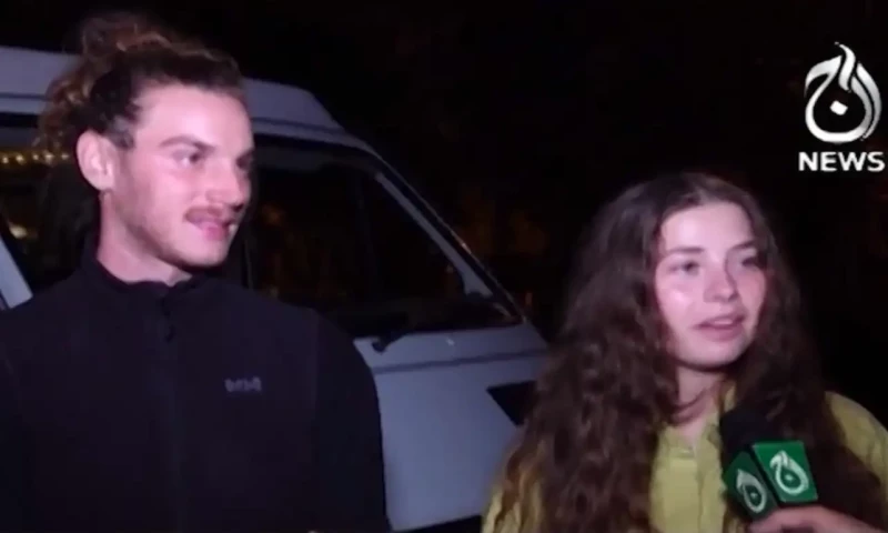 Meet a UK couple that has found Pakistan &lsquo;magical&rsquo; in their long journey