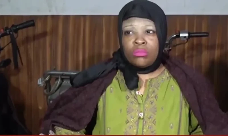 US woman reaches apartment of Karachi man who promised her marriage