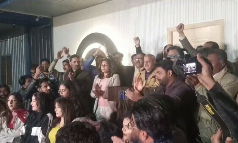 Journalists up in arms after Zardari signs PECA amendments into law