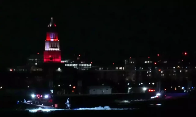 Plane carrying 64 collides with helicopter, crashes in Washington