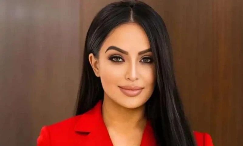 Who is Ruby Dhalla, vying to be Canada&rsquo;s first PM of colour?