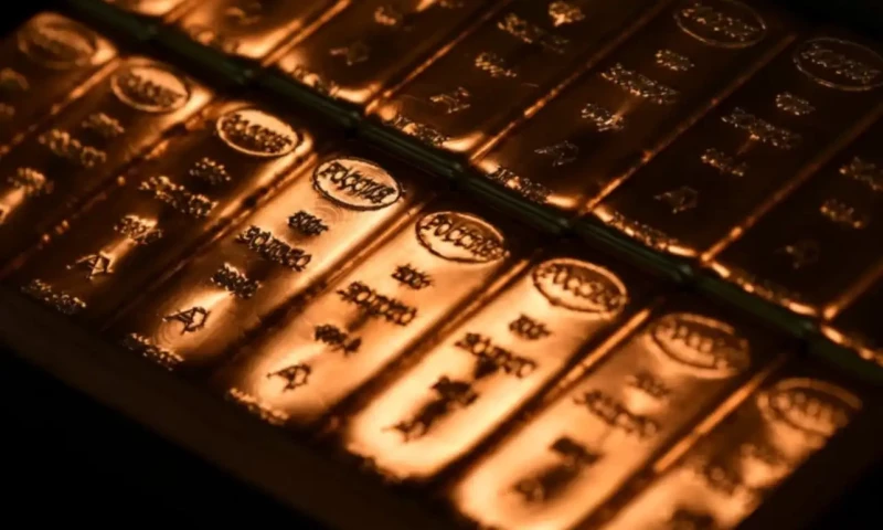 Gold in tight range with focus on Trump tariffs, inflation data