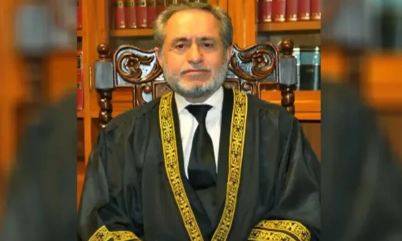 Military trial of civilians: Justice Mandokhail clarifies previous observations