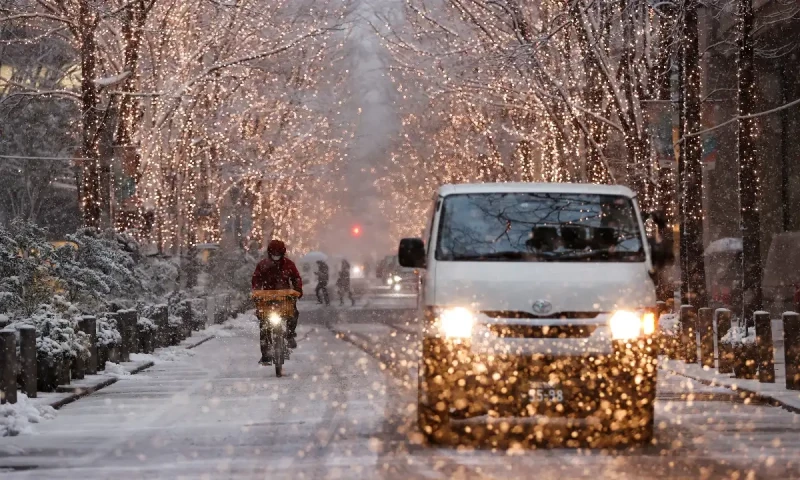 Rain, snowfall sweep across the country