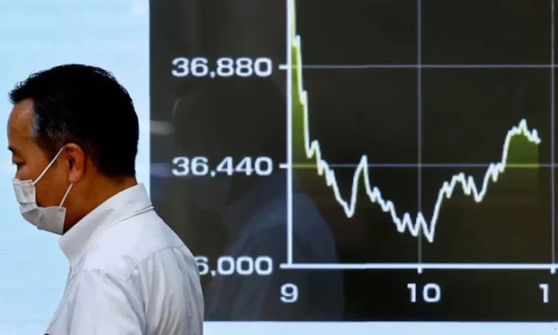 Asian stock markets plummet as US tariffs spark trade war fears