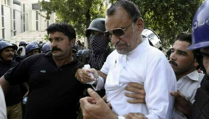 Azam Swati released from Attock jail