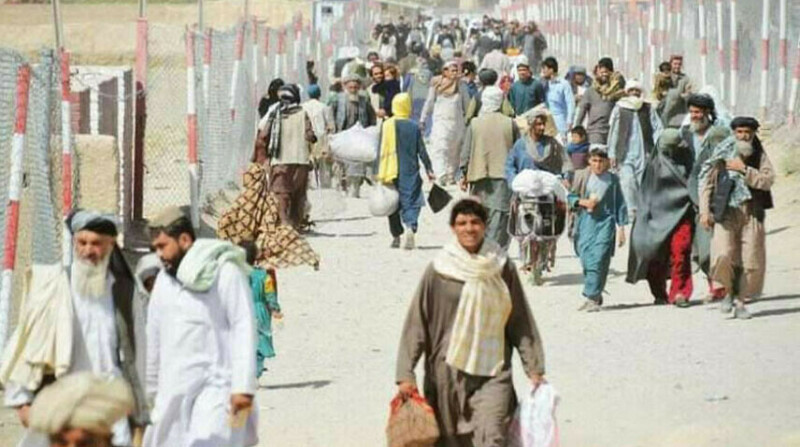 Pakistan deports 781 of illegal Afghan residents