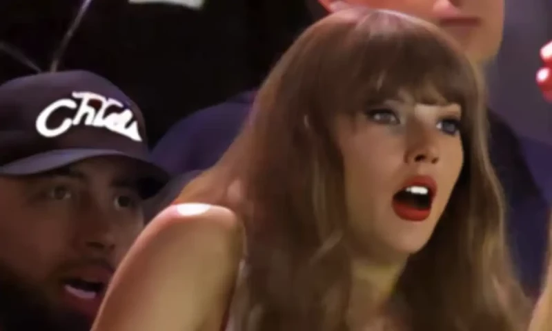 Taylor Swift booed at super bowl 2025