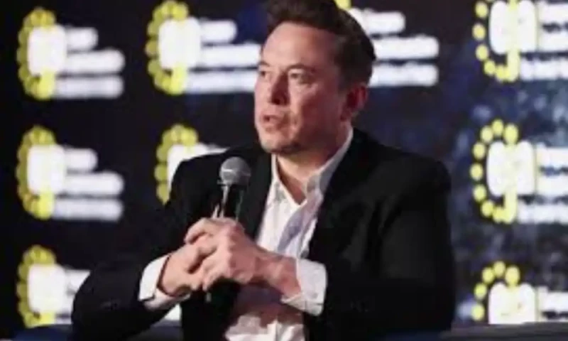 Elon Musk denies &lsquo;Hostile Takeover&rsquo; claims during White House visit