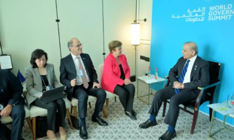 IMF chief meets PM Shehbaz, lauds Pakistan&rsquo;s efforts to implement program