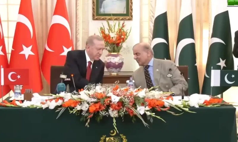 Erdogan assures Pakistan of Turkiye&rsquo;s &lsquo;unconditional support&rsquo; in fight against terrorism