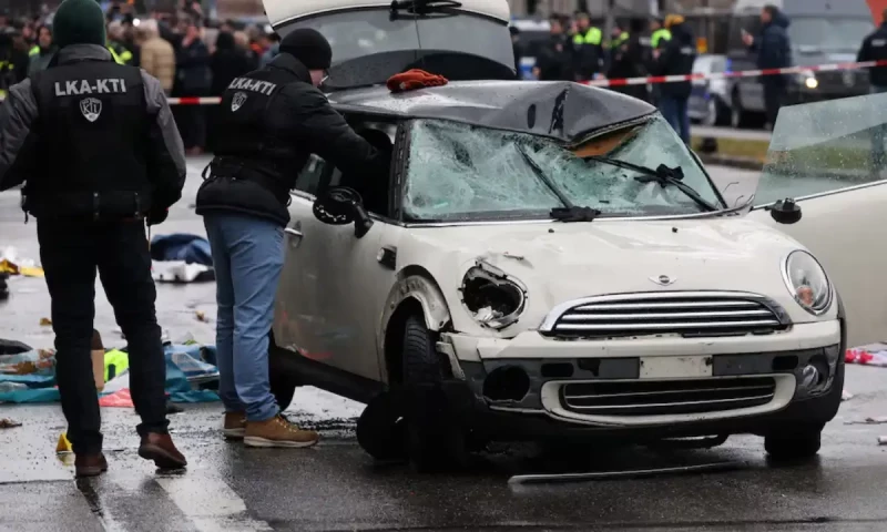 Afghan asylum-seeker drives into Munich crowd, hurts 28 in suspected attack