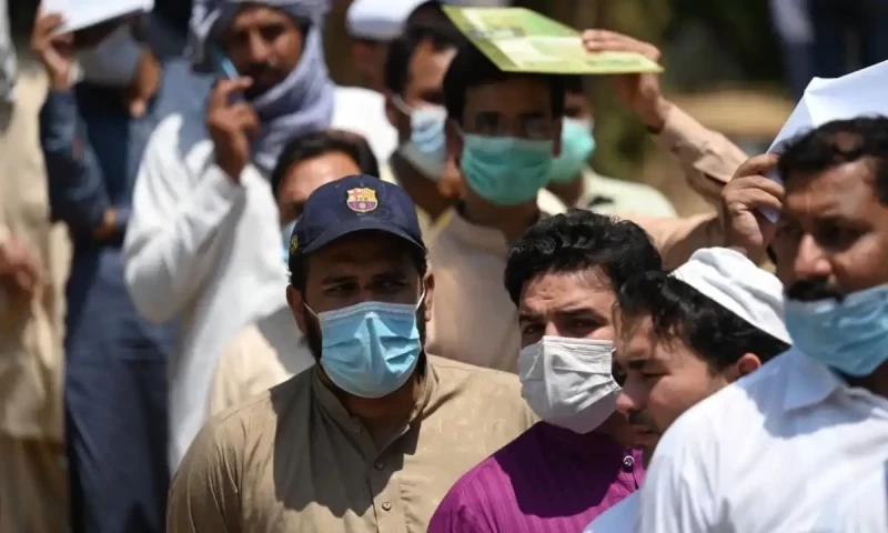 Sindh minister calls for Covid-19 like social distancing over influenza