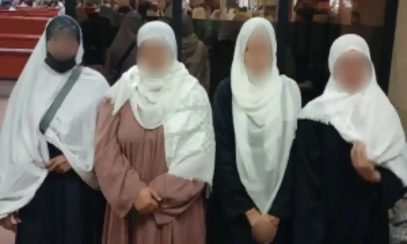 FIA foils attempt to smuggle four women to Saudi Arabia on Umrah visas