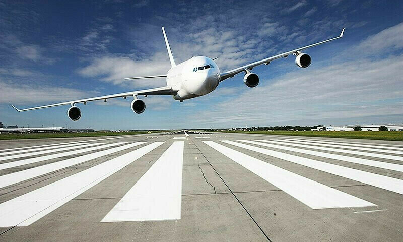 PIA plane narrowly escapes major accident after emergency landing