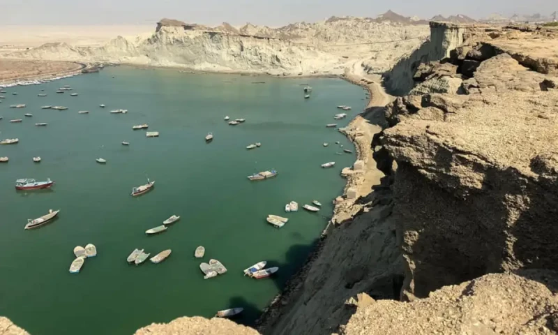 Iran mulls moving capital to &lsquo;lost paradise&rsquo; on southern coast