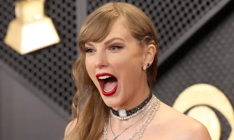 Woman divorces husband after he booed Taylor Swift at Super Bowl