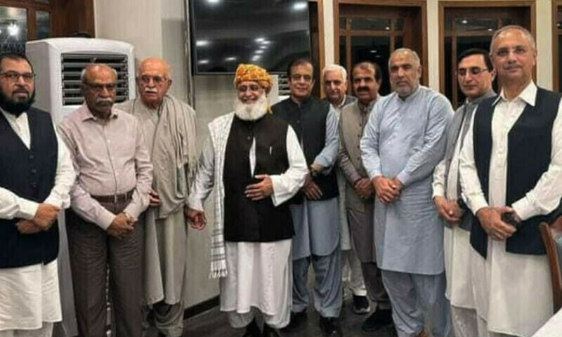 Opposition expands anti-government alliance, intensifies consultations