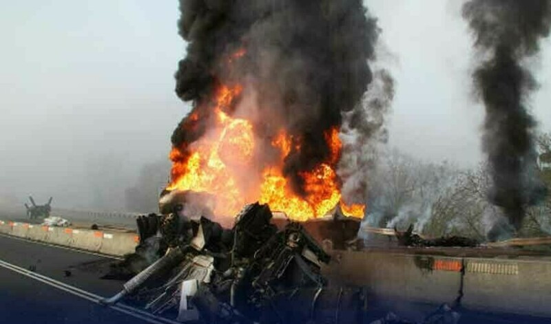 Five killed as oil tankers collide and catch fire in Washuk