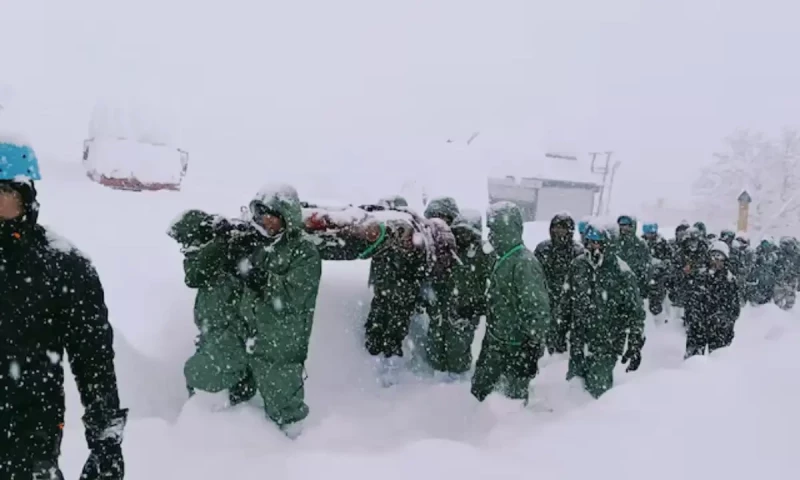 Eight dead in India avalanche as rescue operation ends