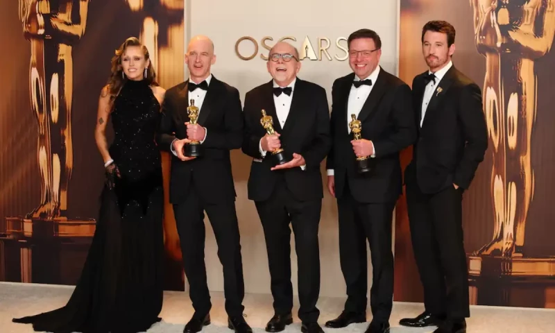 Gareth John, Richard King, Ron Bartlett, Doug Hemphill, Miles Teller and Miley Cyrus wins Oscar for Dune: Part Two