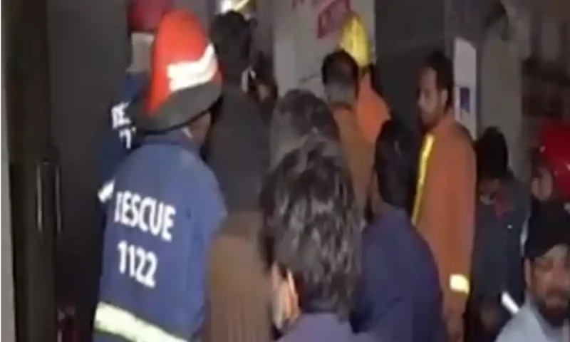 Fire in Karachi&rsquo;s Nazimabad food delivery warehouse controlled after eight hours