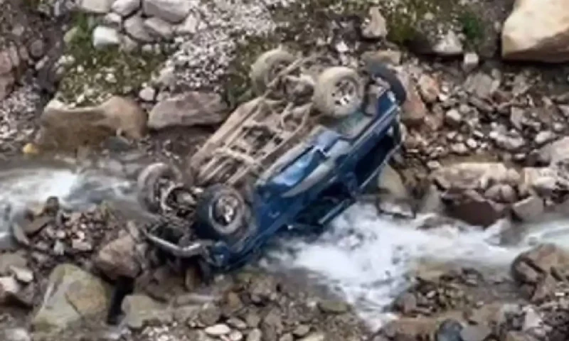 Three killed as vehicle working on Dasu Dam plunges into ravine