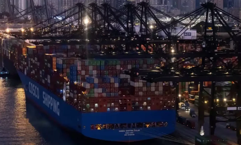 Shipping firms pull back from Hong Kong to skirt US-China risks