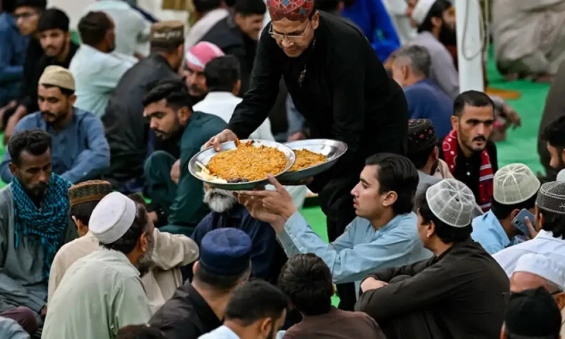 Weather update: Pakistan Meteorological Department makes forecast for Ramazan&rsquo;s first Friday