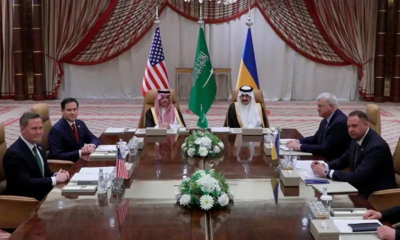 US and Ukraine hold Jeddah talks after major drone attack on Russia