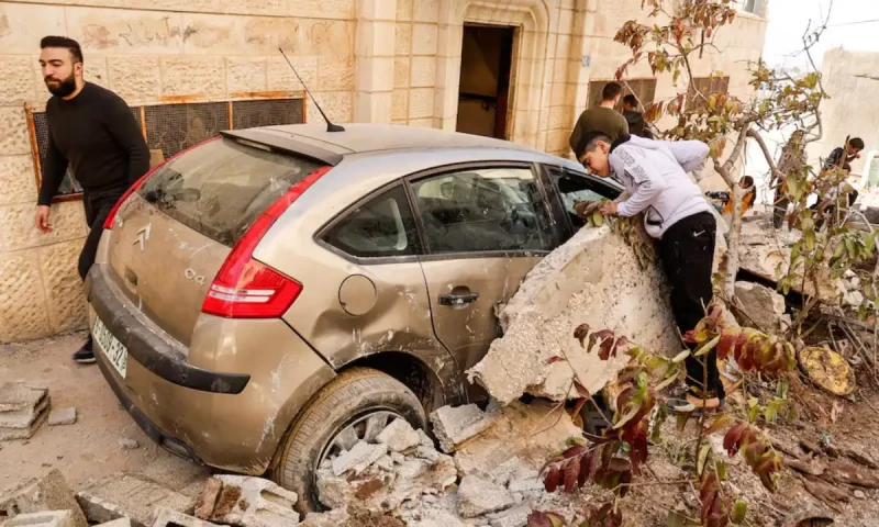 Six killed in West Bank as Israeli troops clamp down