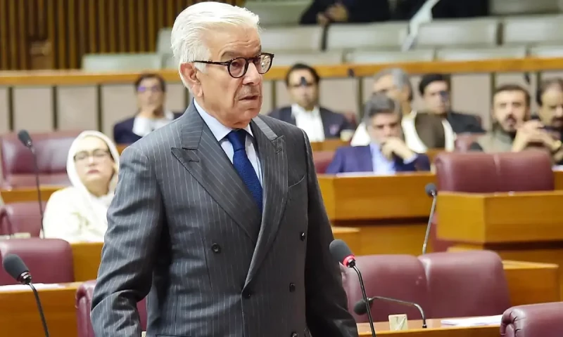 Defence Minister Khawaja Asif slams PTI for politicising Jaffar Express hijacking