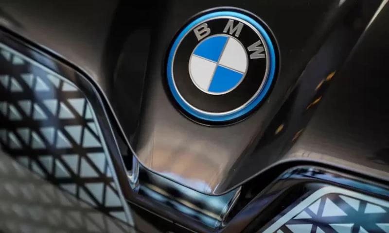 BMW to incorporate Huawei smart-connect system in China-made cars by 2026