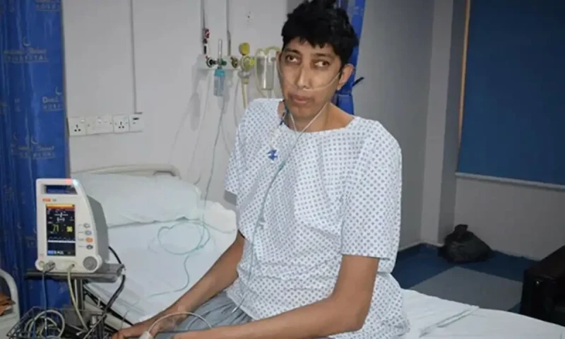 Pakistan&rsquo;s tallest man Naseer Soomro laid to rest in Shikarpur