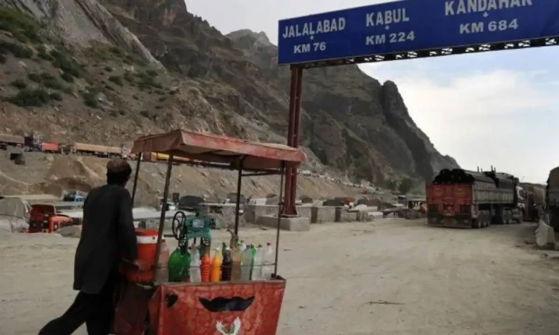 Torkham border immigration system reinstated, enabling pedestrian access to Afghanistan
