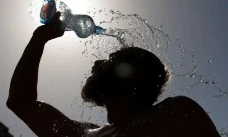 Weather forecast: Dry, hot weather expected across Pakistan plains