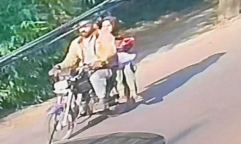Husband-wife robbery duo arrested after committing over 50 crimes in Lahore