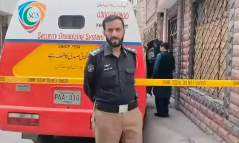 Suspects arrested after looting private bank&rsquo;s cash van in Peshawar