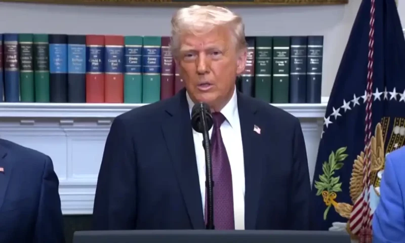 White House mistakenly shares Yemen war plans with journalist