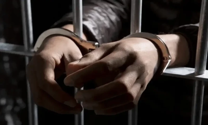 Burqa-clad man arrested in Lahore amid police crackdown on harassment