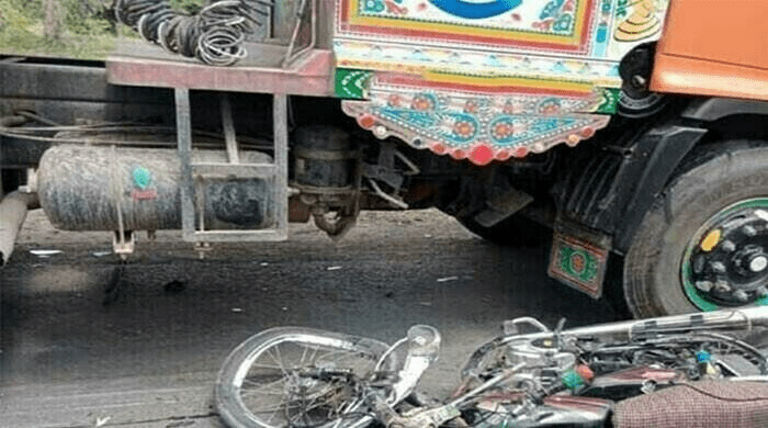 Karachi: Teenage motorcyclist killed in Northern Bypass accident