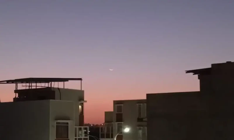 Shawwal moon sighted in Pakistan, Eid to be celebrated tomorrow