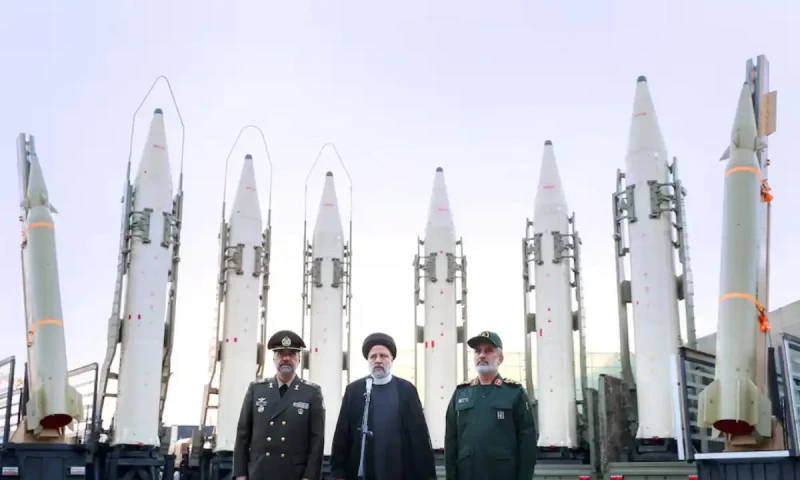 Iran readies missile arsenal after Trump&rsquo;s threat