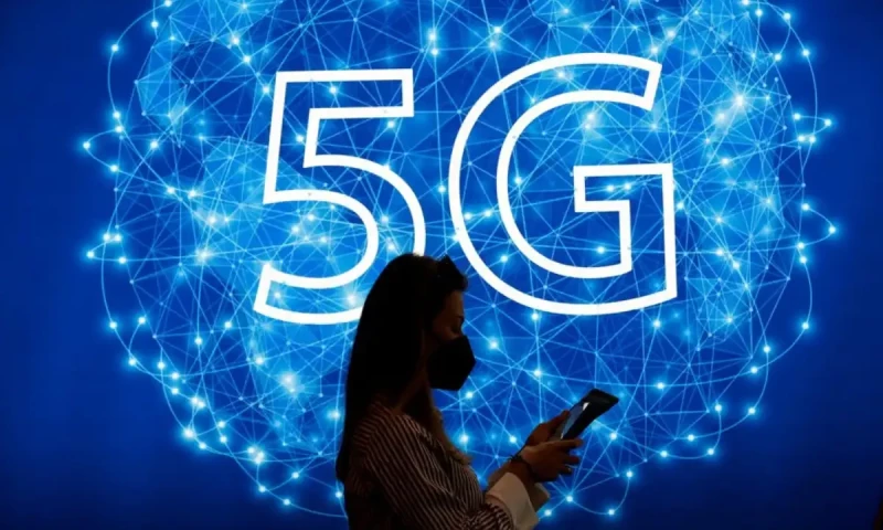 Court cases stall Pakistan&rsquo;s 5G spectrum auction, NA committee warns