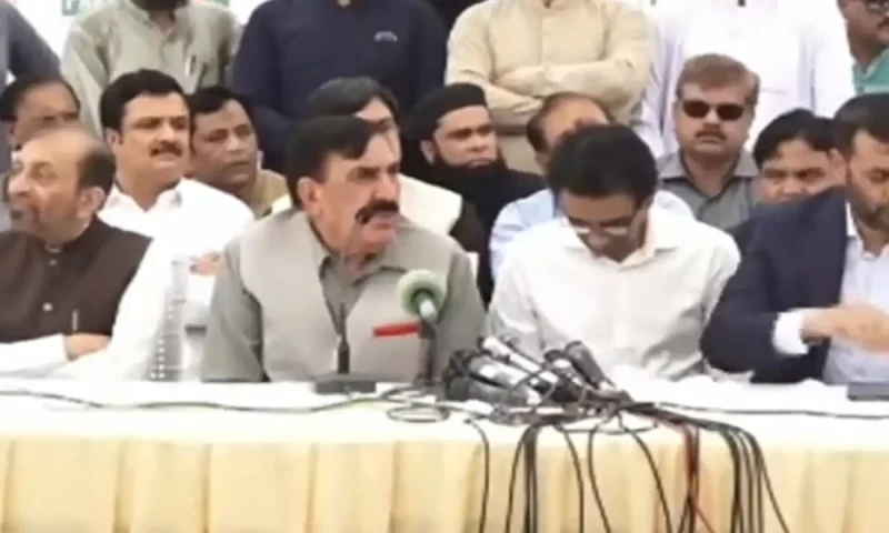 Shahi Syed vows to prevent deterioration of Karachi&rsquo;s conditions during MQM headquarters visit