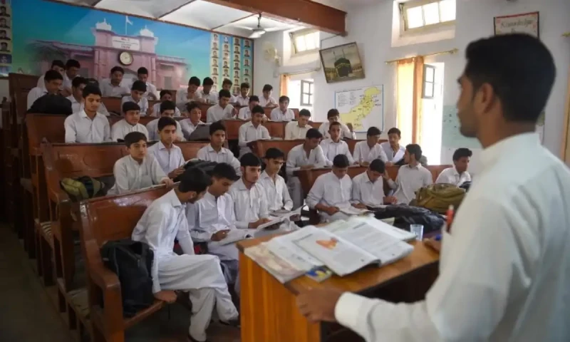 Billions underutilized as KP&rsquo;s World Bank-backed education project stalls