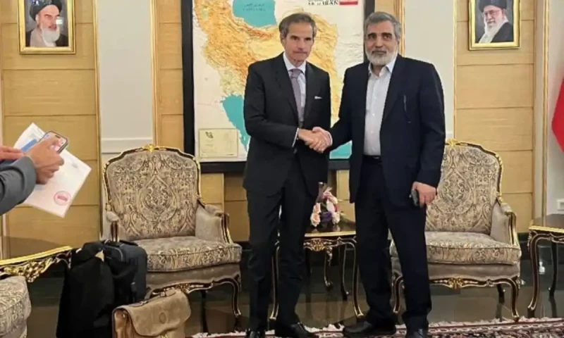 UN watchdog chief says Iran &lsquo;not far&rsquo; from nuclear bomb