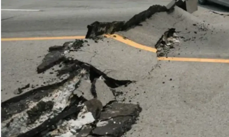 Strong earthquake tremors felt nationwide, including Islamabad