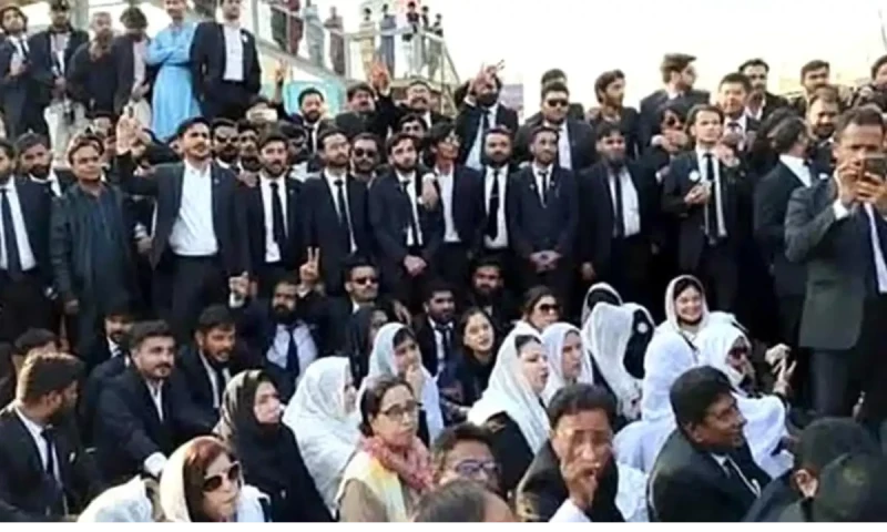 Key Karachi road blocked as protest over canals enters fourth day