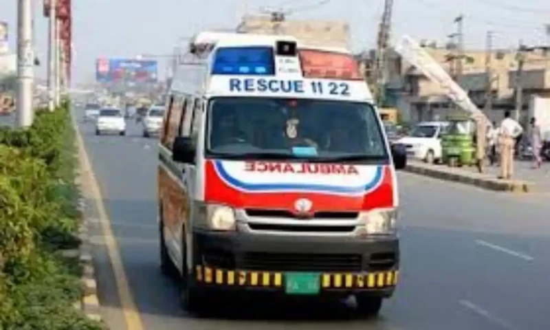 Unknown assailants open fire on Haji Nawaz&rsquo;s vehicle in Lahore